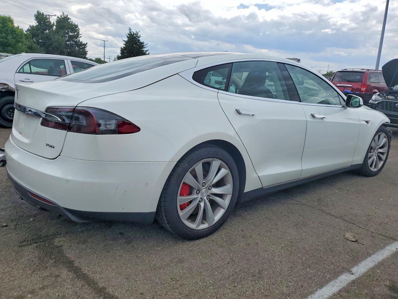 Tesla Model S 70d