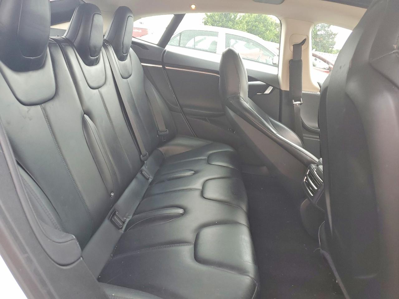 Tesla Model S 70d