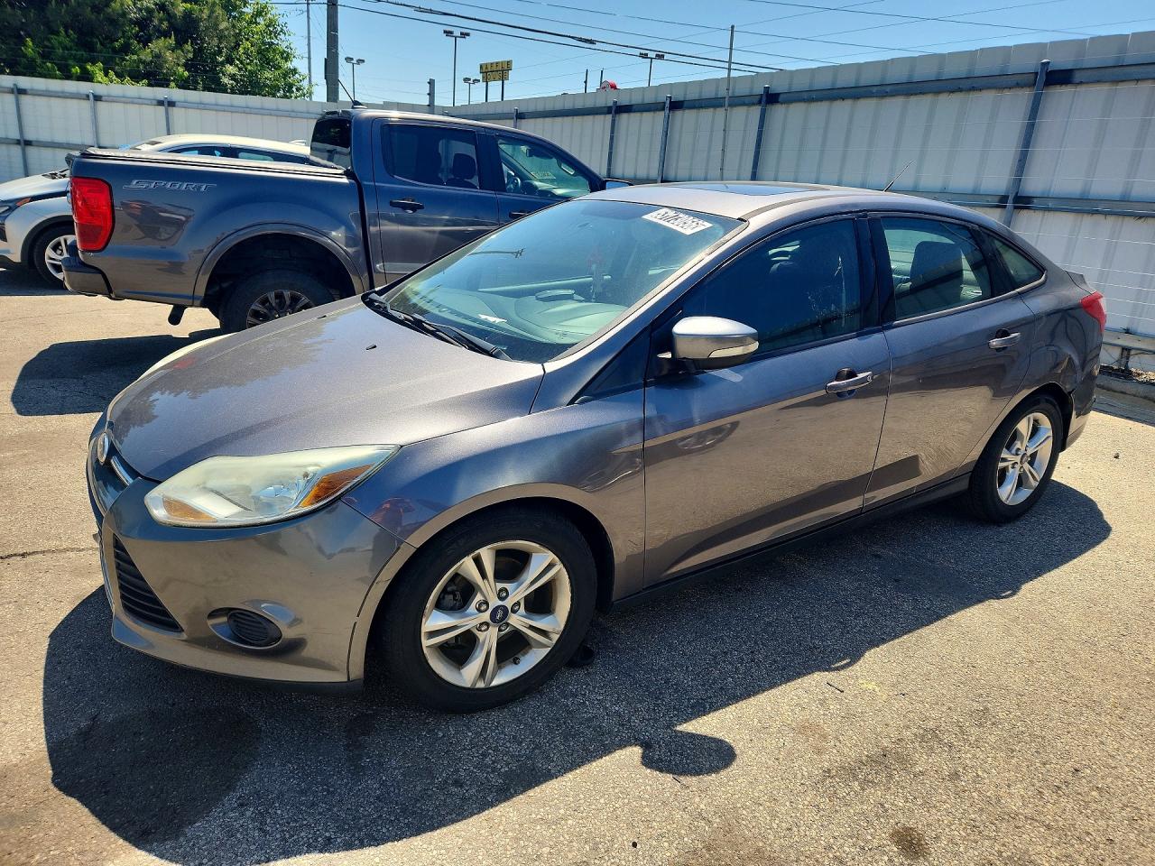 Salvage Ford Focus Image