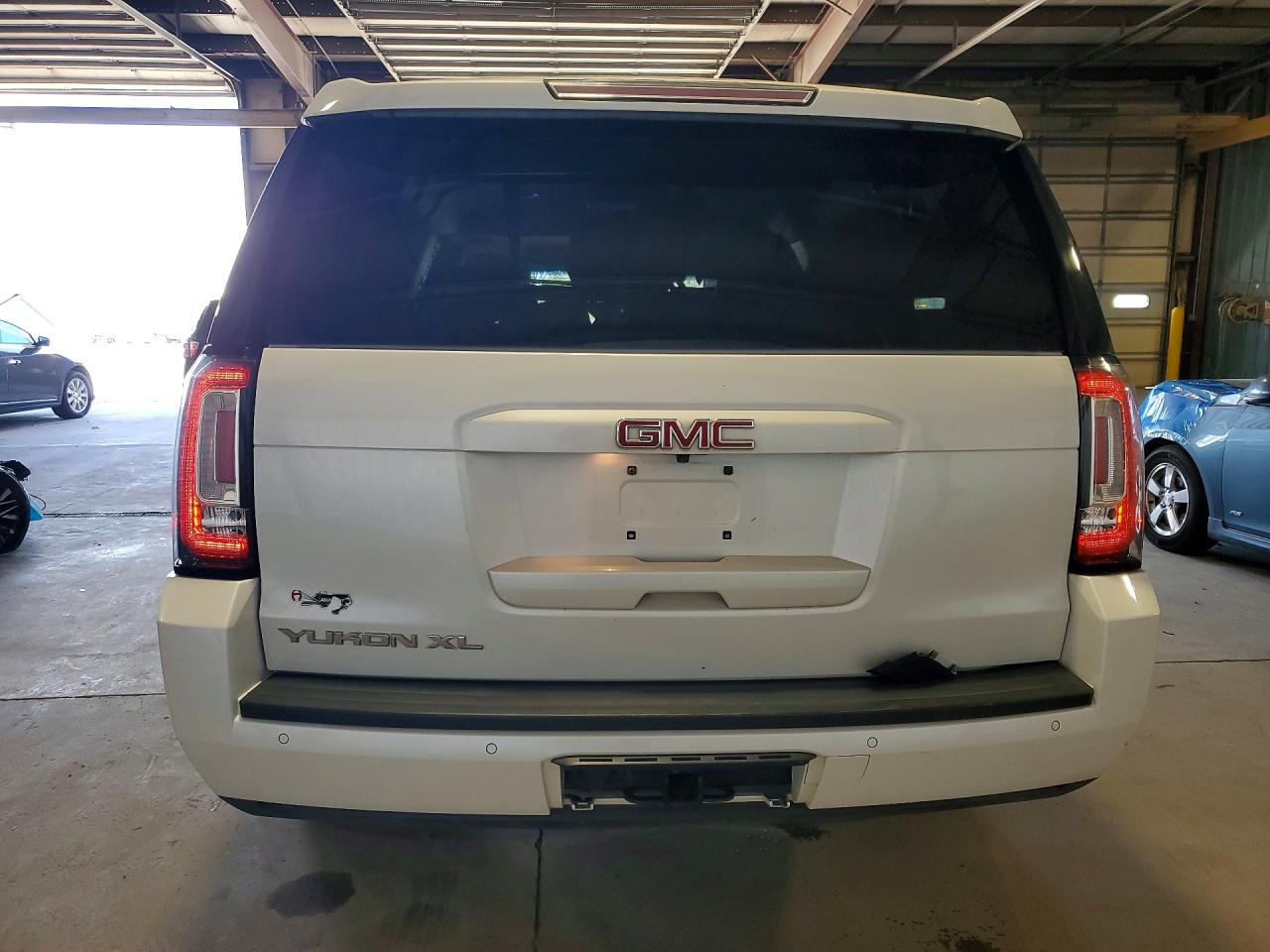 GMC Yukon K1500 Slt