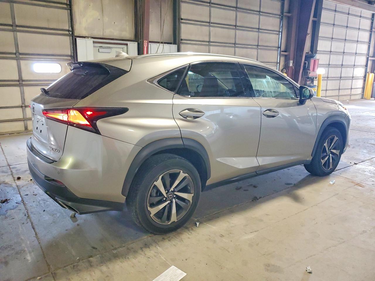 Lexus NX 300