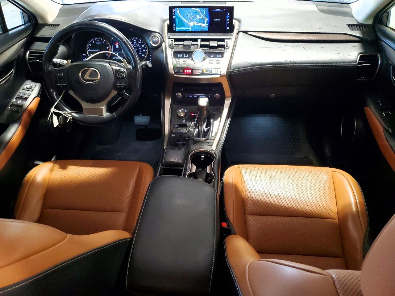Lexus NX 300