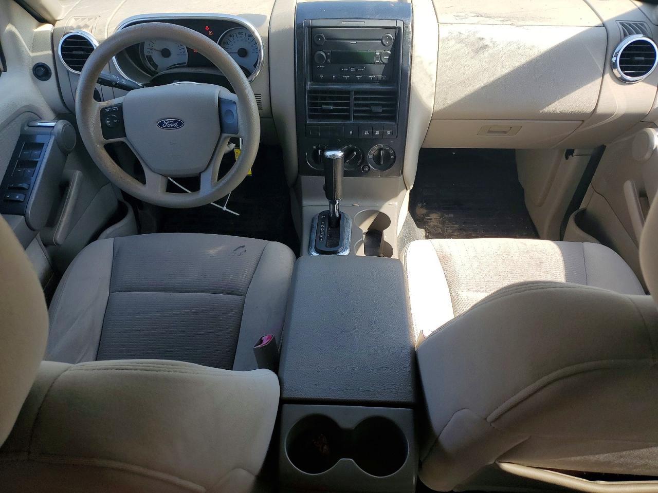 Ford Explorer Xlt