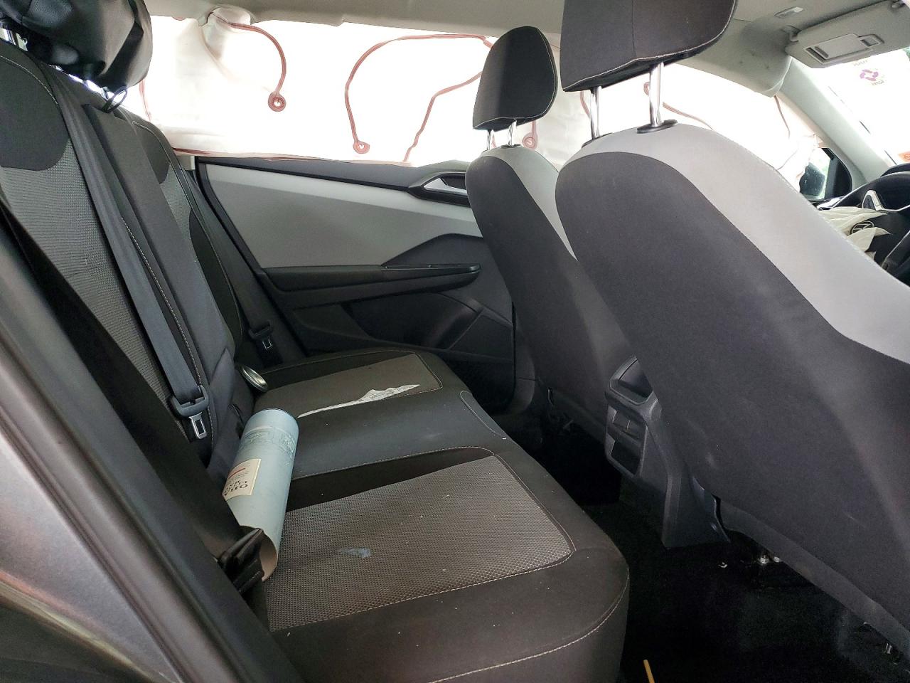 Volkswagen Taos S