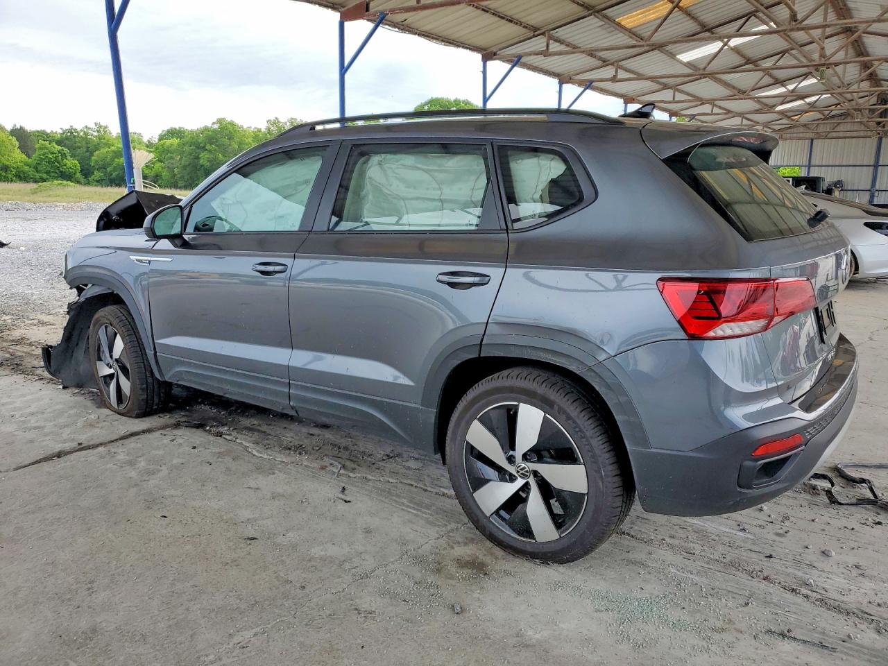 Volkswagen Taos S