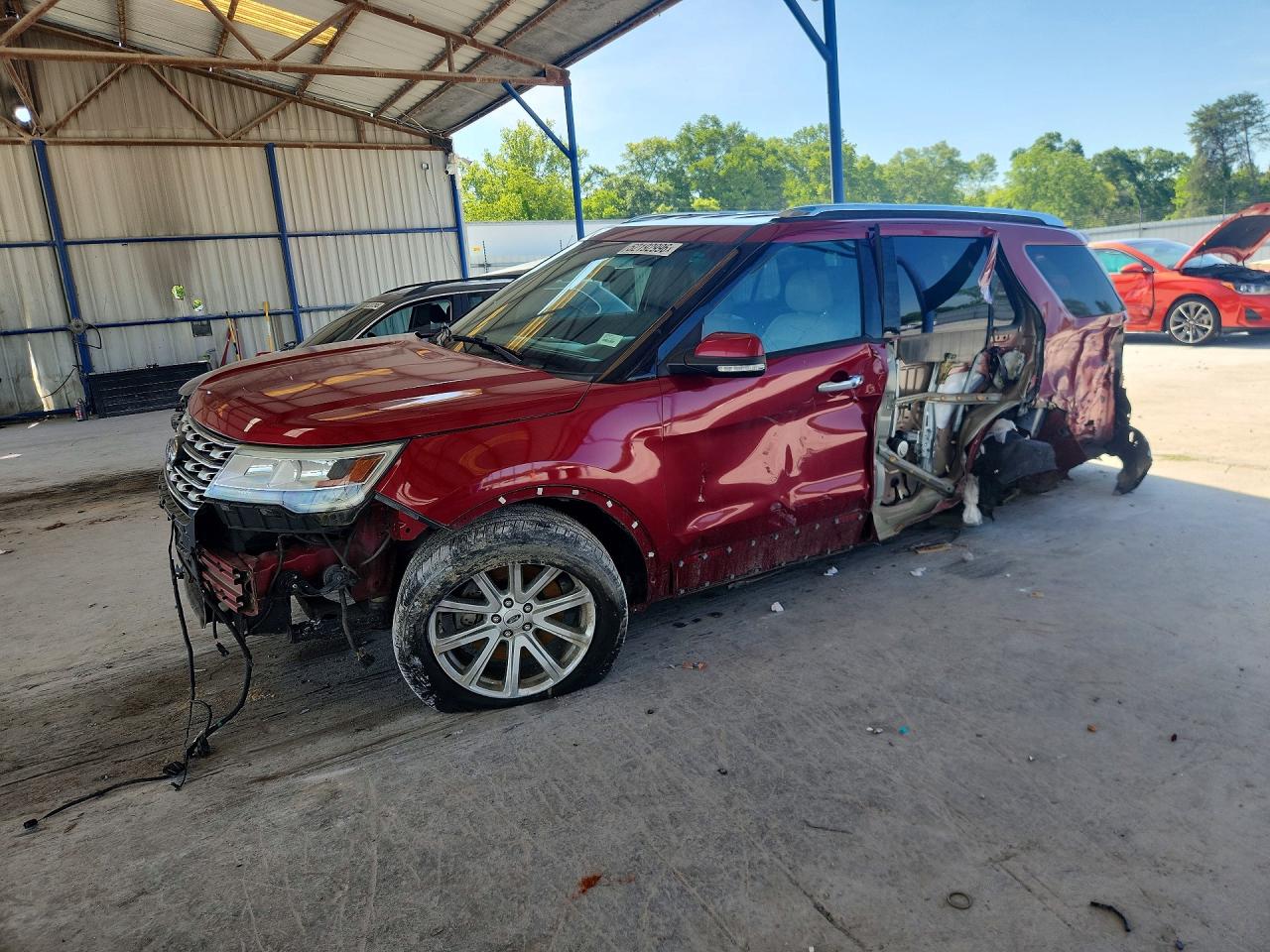 Salvage Ford Explorer Image