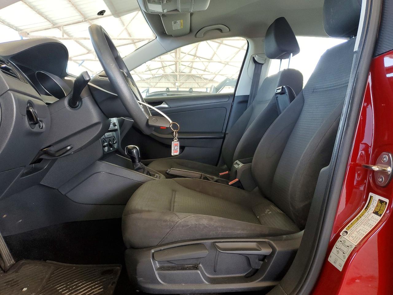 Volkswagen Jetta S