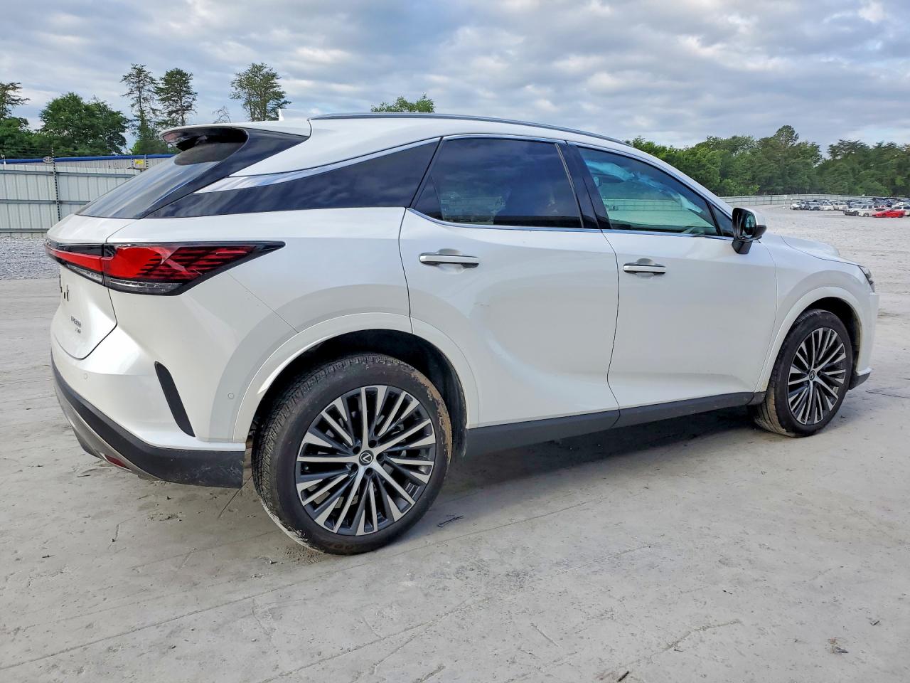 Lexus RX Premium+