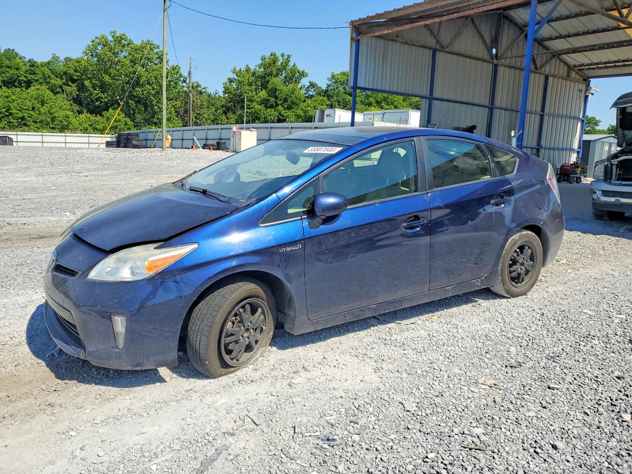 Salvage Toyota Prius Image