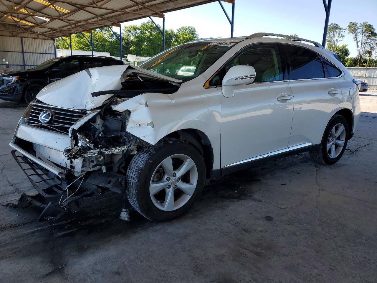 Salvage Lexus RX Image