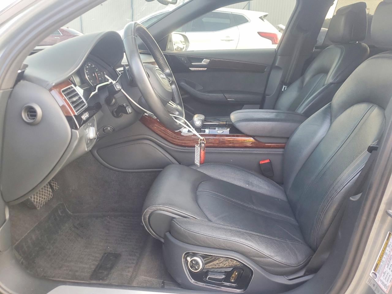 Audi A8 L Quattro
