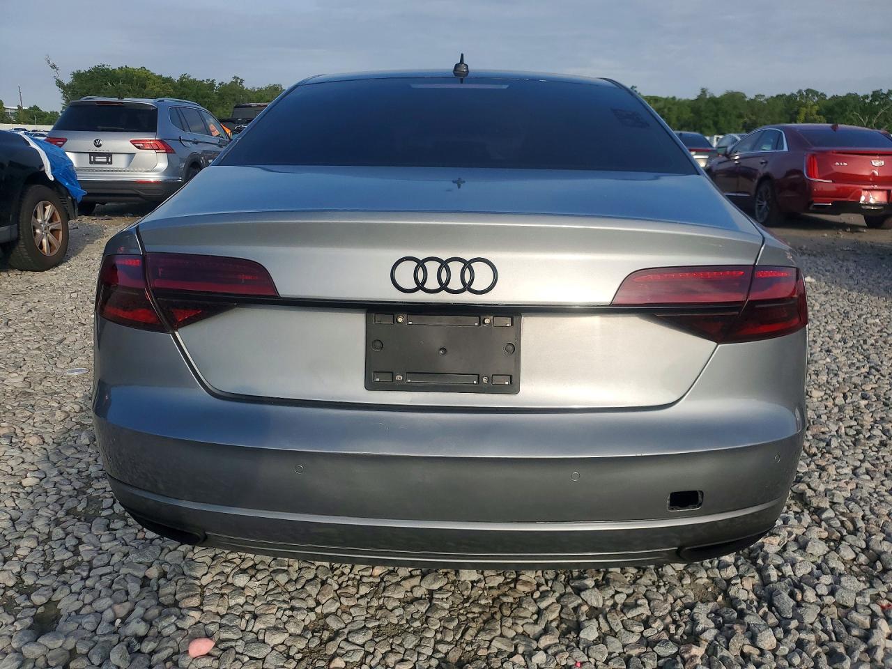 Audi A8 L Quattro