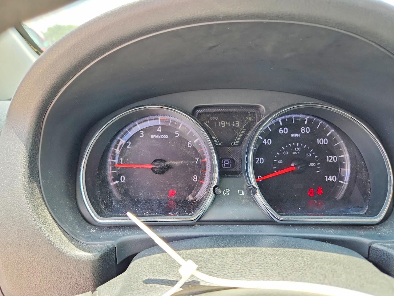 Nissan Versa 1.6 Sv