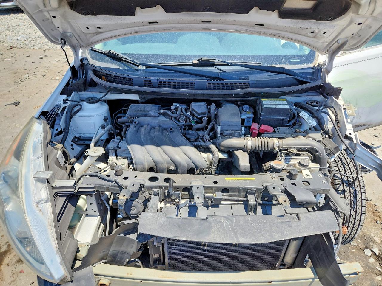 Nissan Versa 1.6 Sv