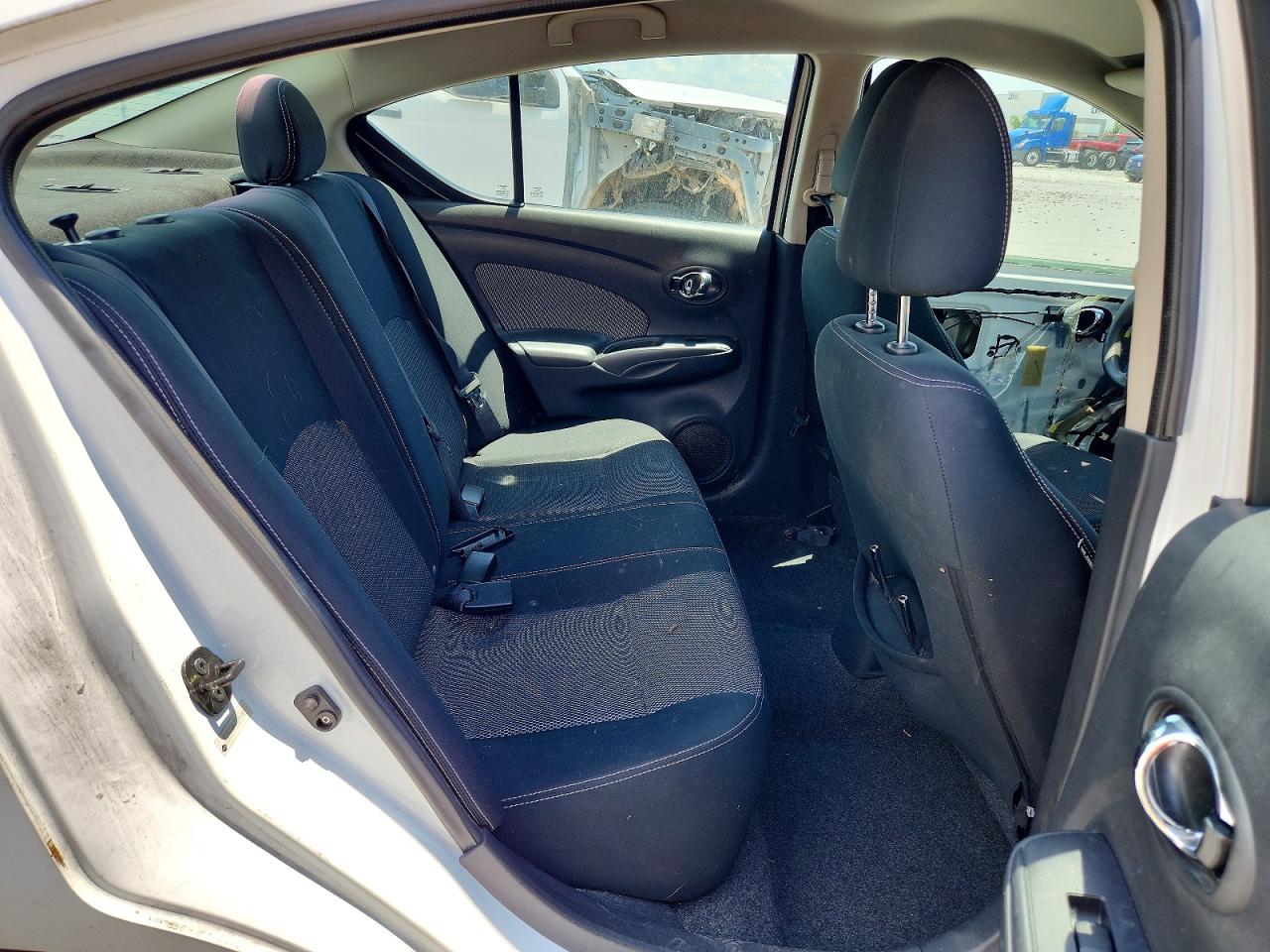 Nissan Versa 1.6 Sv