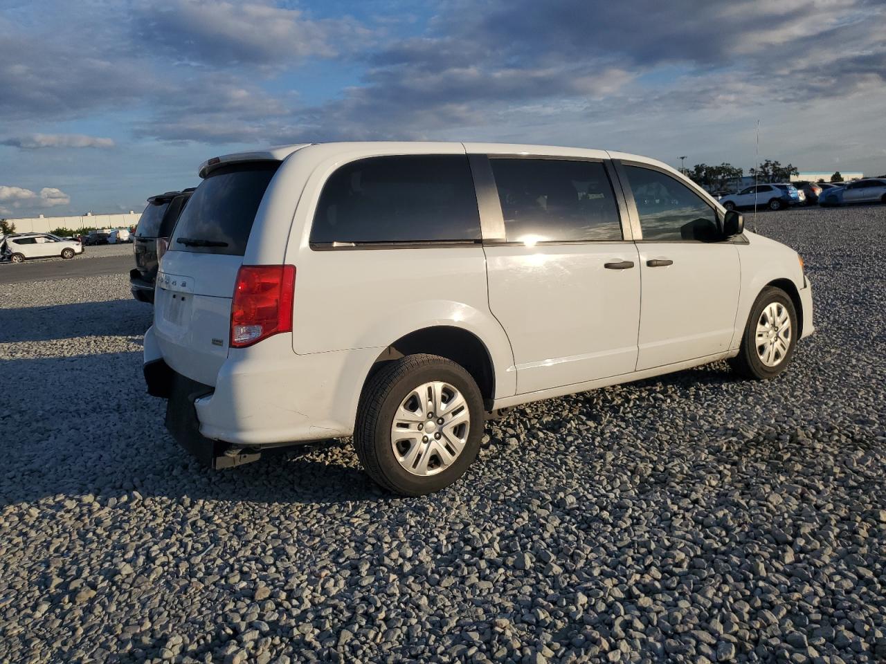 Dodge Caravan Se