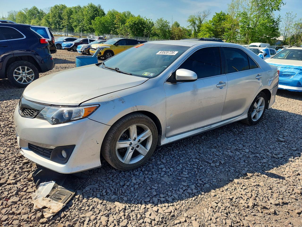 Salvage Toyota Camry Image