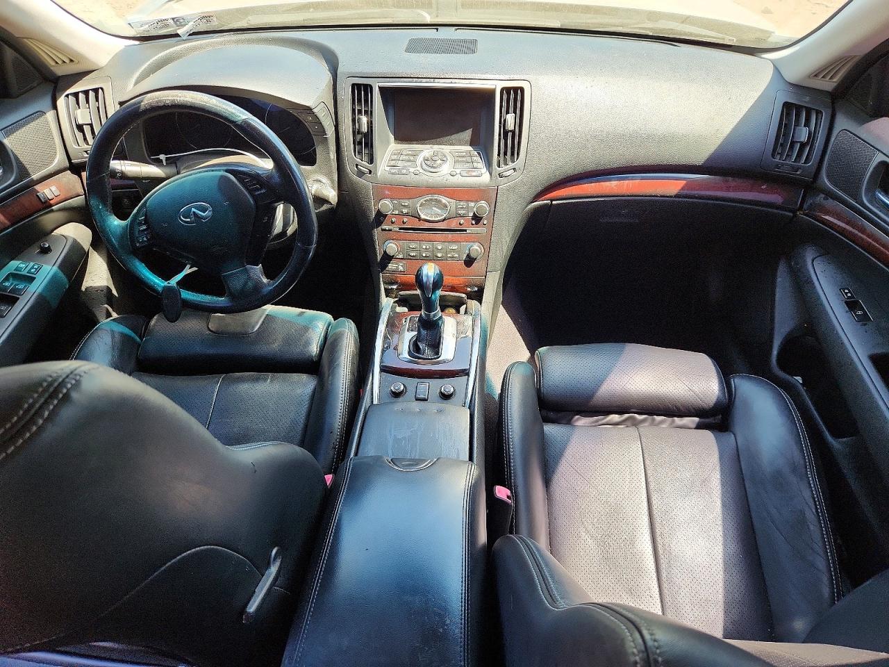 INFINITI G37 X