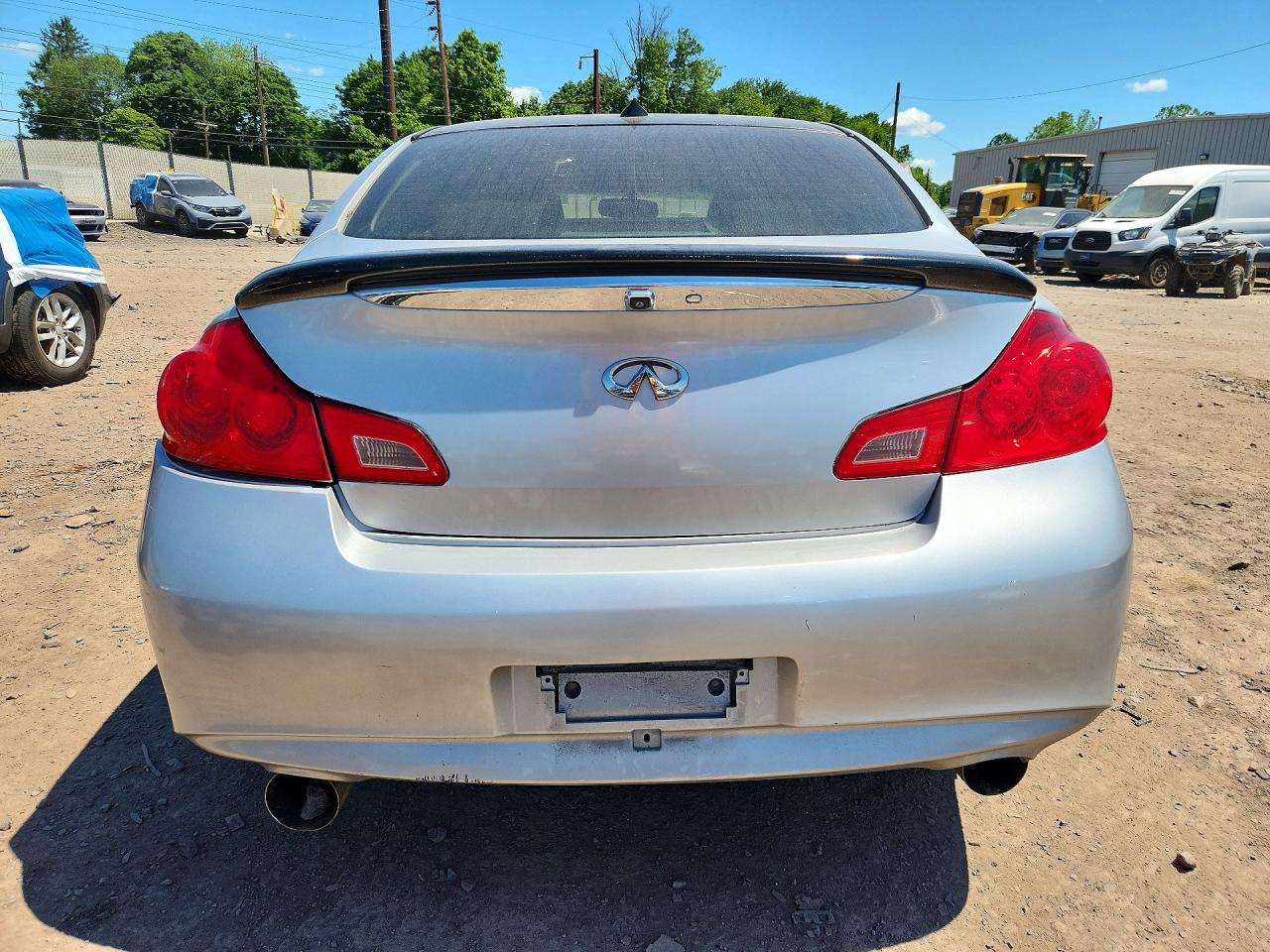 INFINITI G37 X