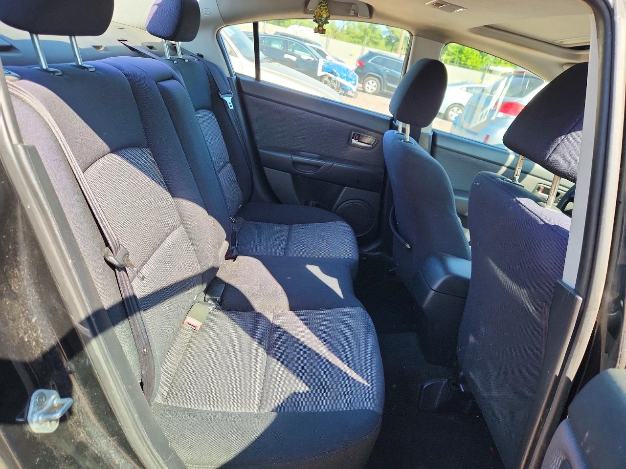 Mazda 3 I