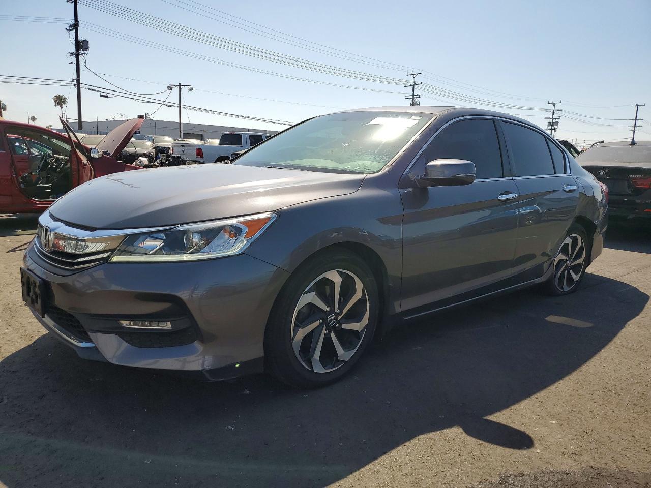 Salvage Honda Accord Image