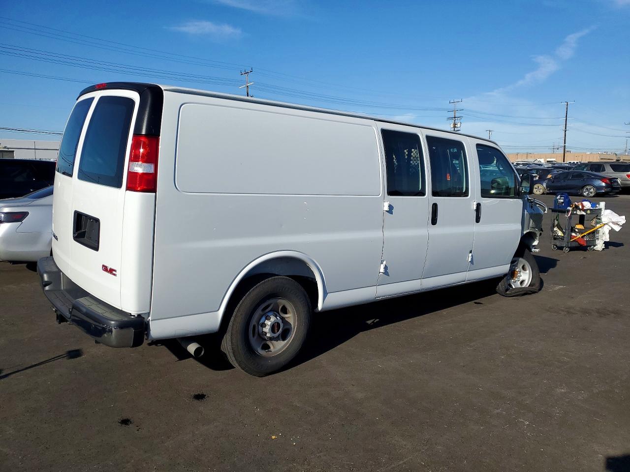 GMC Savana G3500