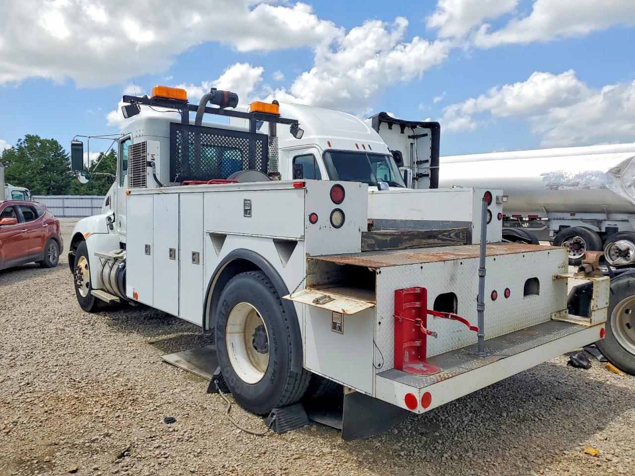 Kenworth T370