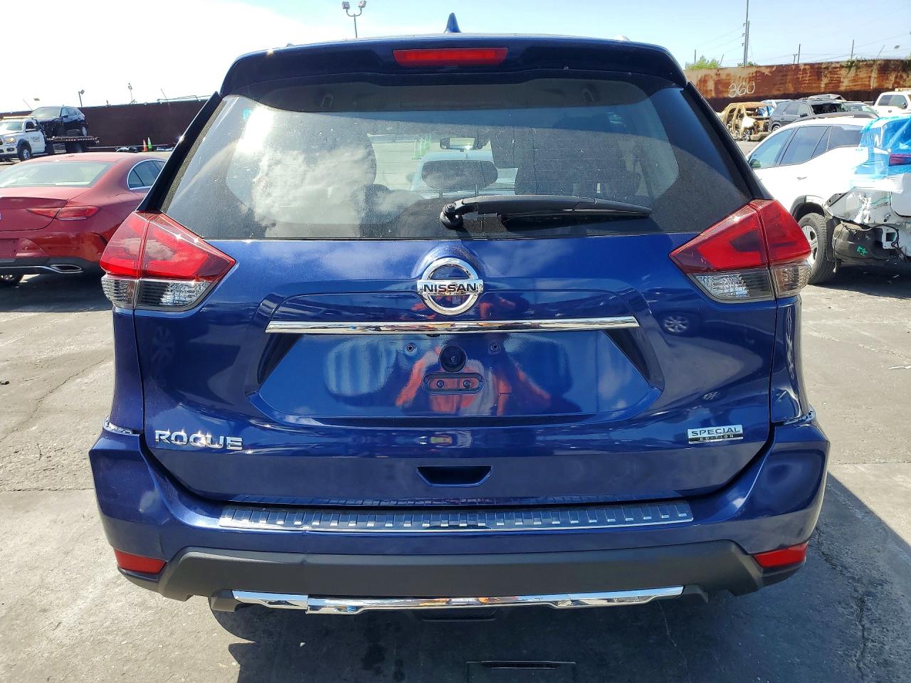 Nissan Rogue S