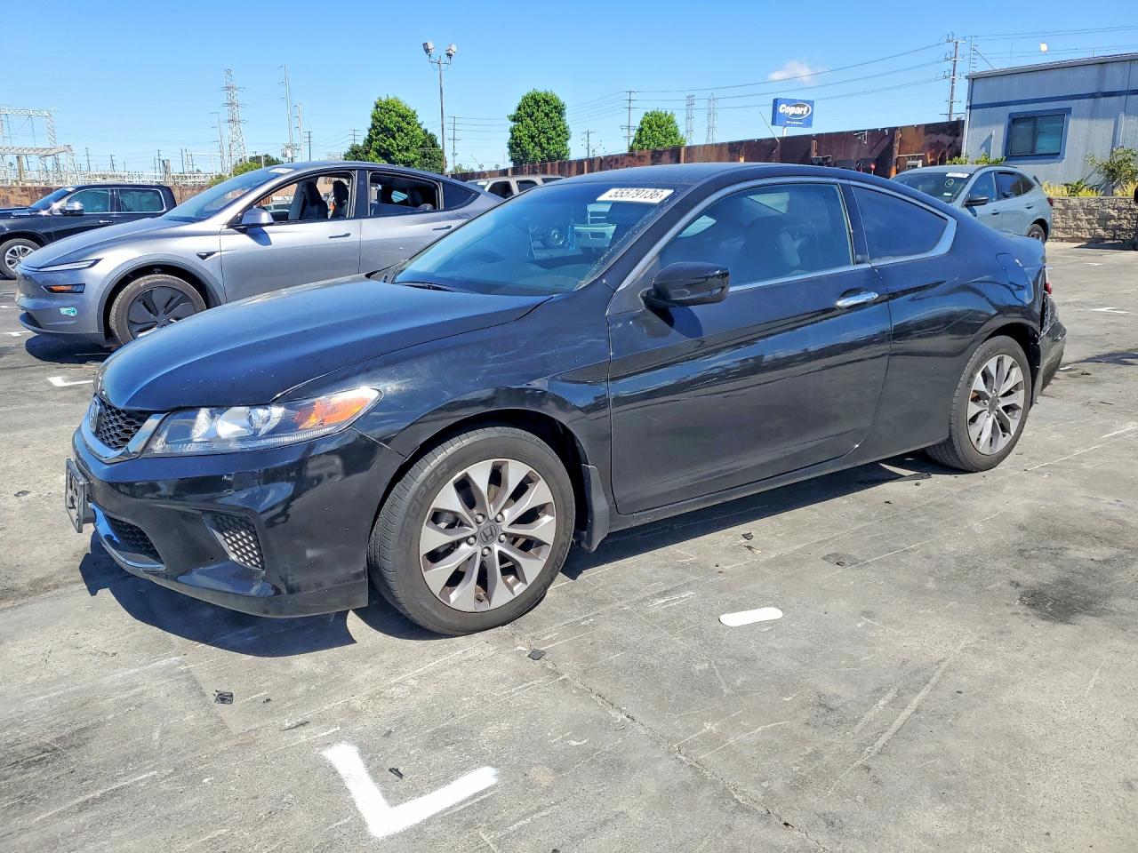 Salvage Honda Accord Image