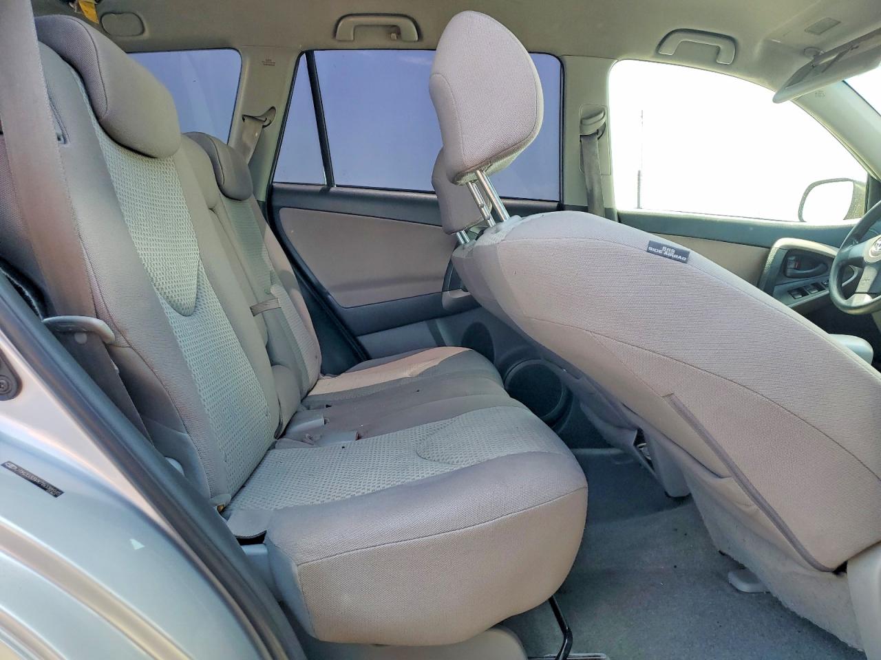 Toyota RAV4 Base