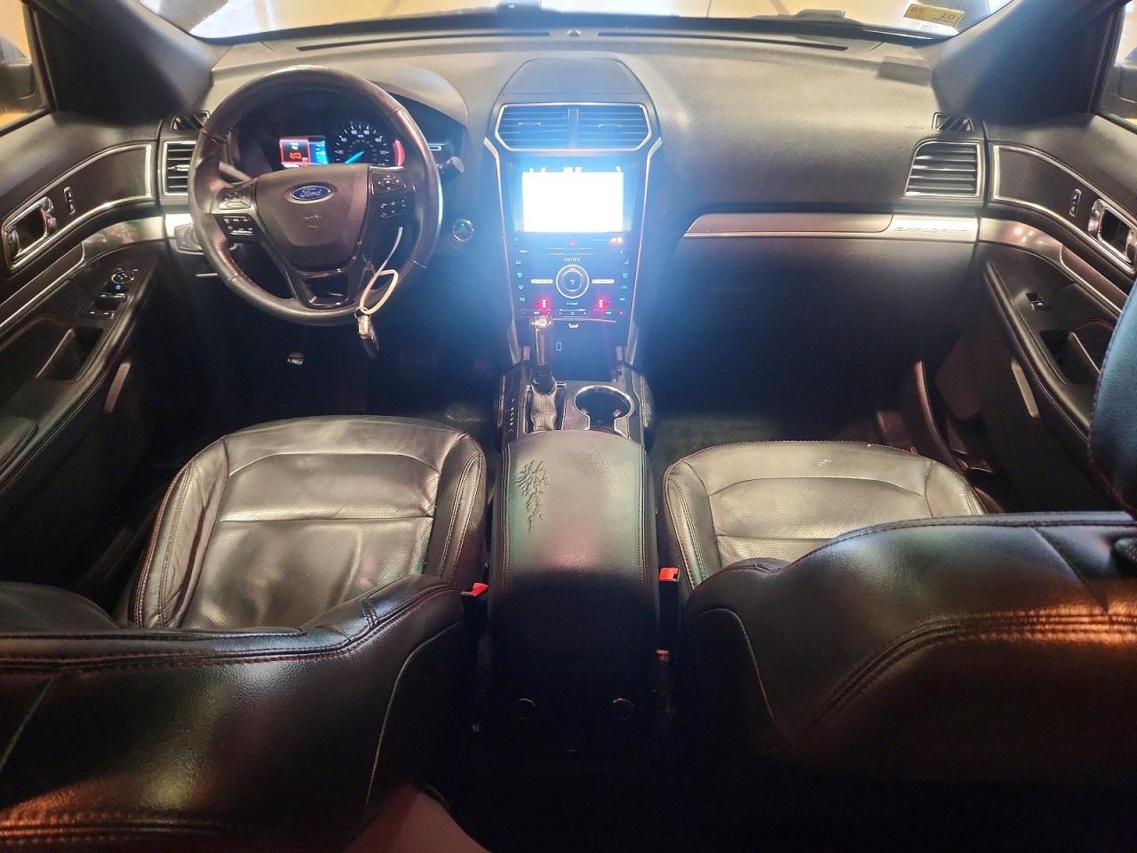 Ford Explorer Sport
