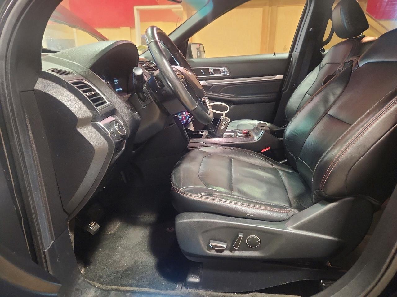 Ford Explorer Sport
