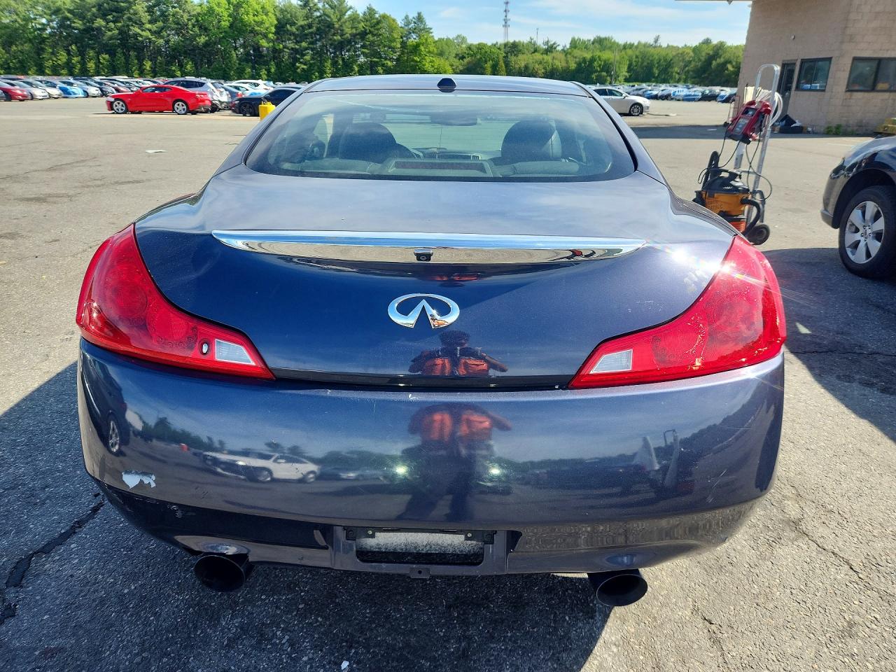 INFINITI G37 X