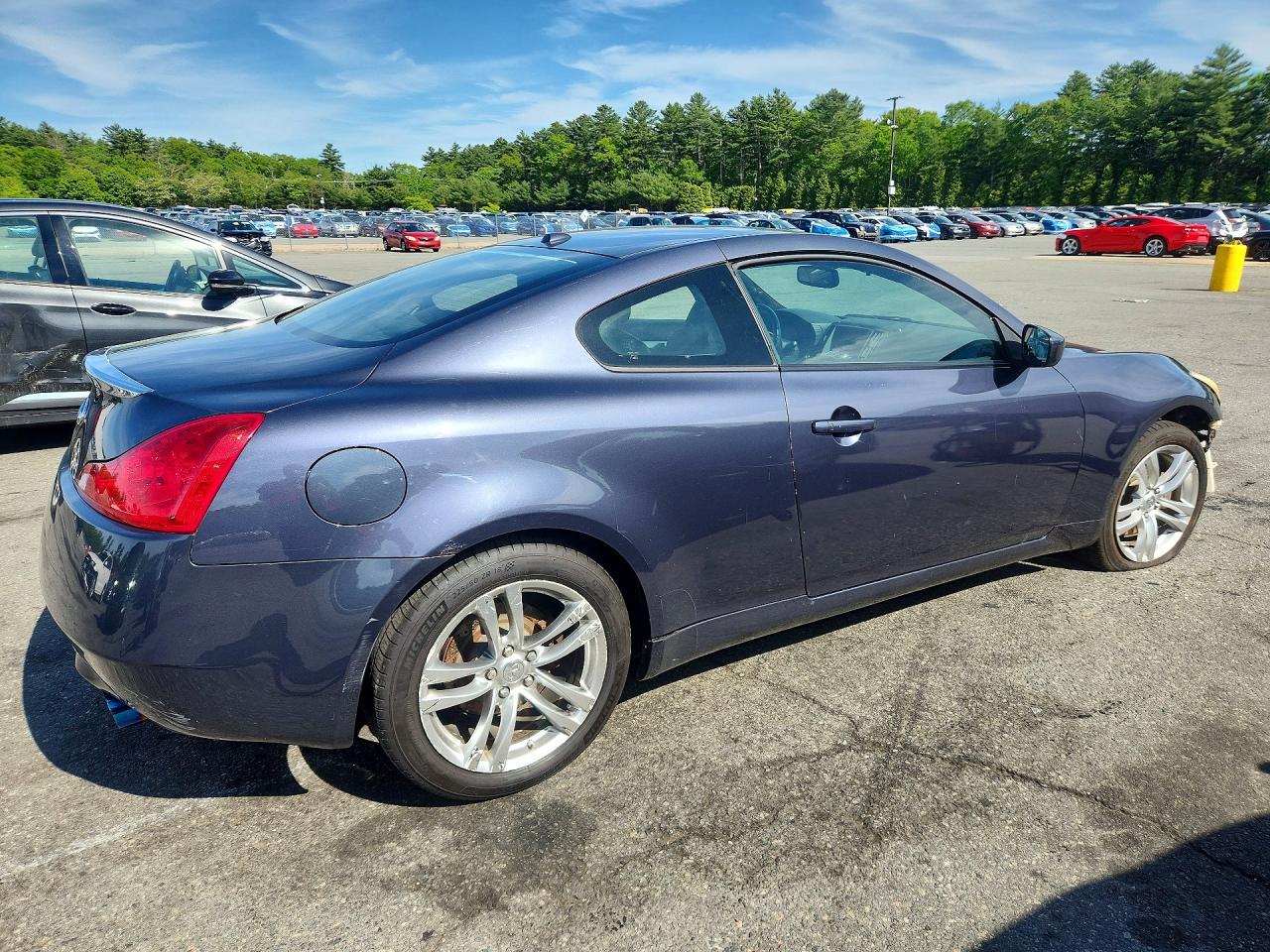 INFINITI G37 X