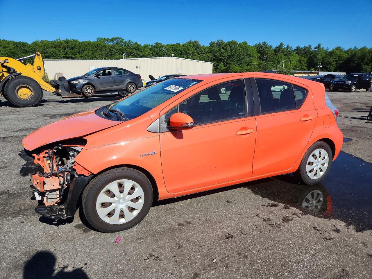 Salvage Toyota Prius Image