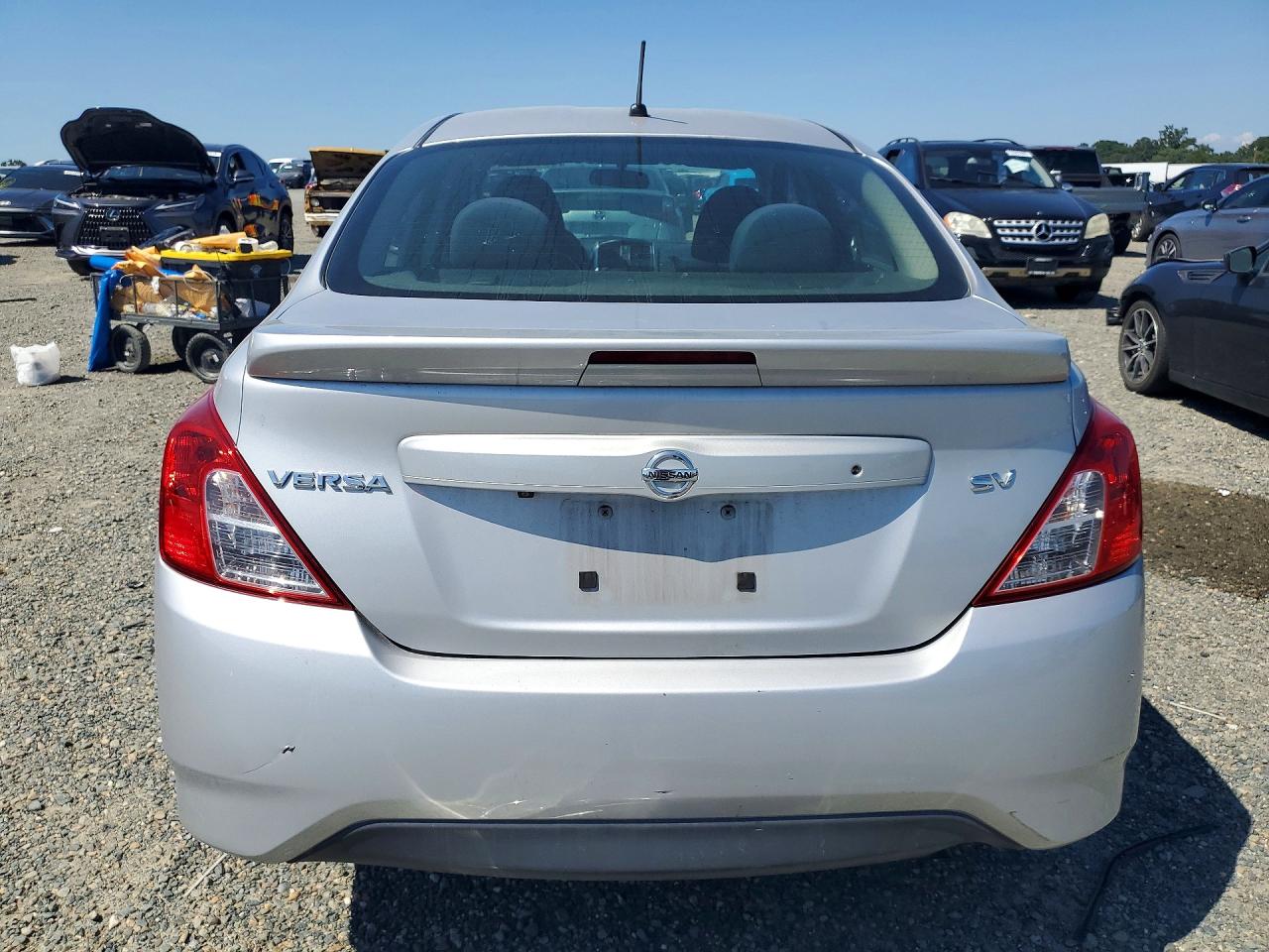 Nissan Versa Sv