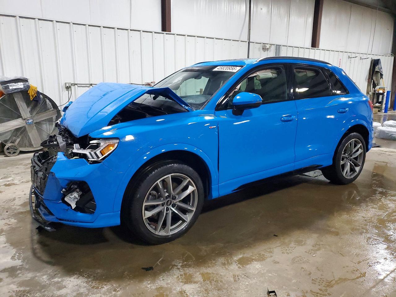 Salvage Audi Q3 Image