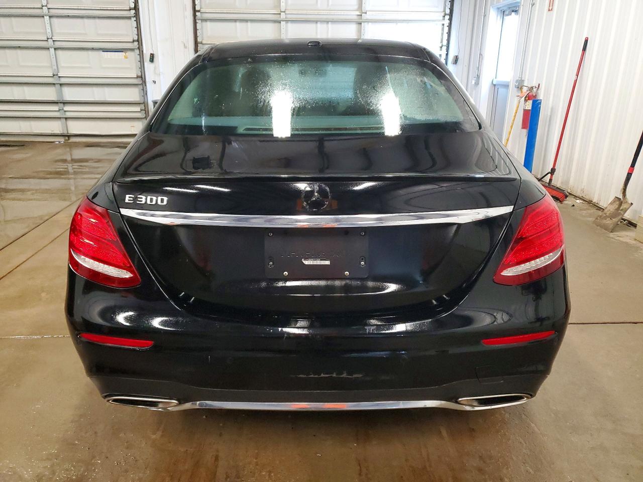 Mercedes-Benz E-Class 300