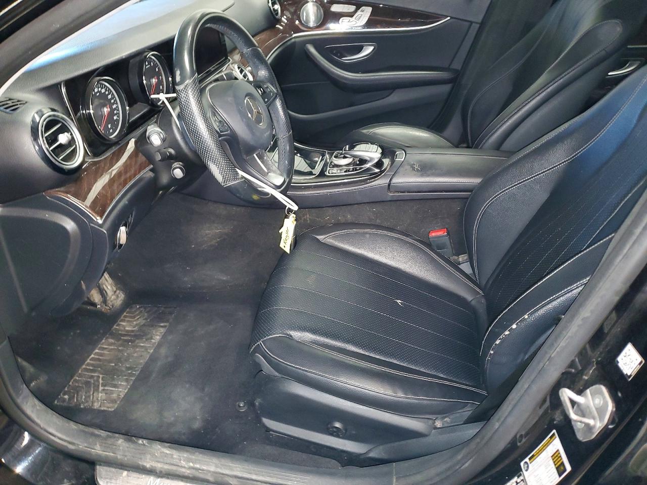 Mercedes-Benz E-Class 300