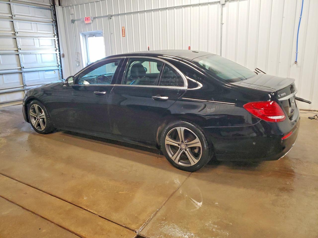 Mercedes-Benz E-Class 300