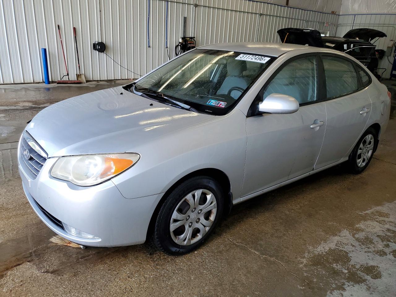 Salvage Hyundai ELANTRA Image