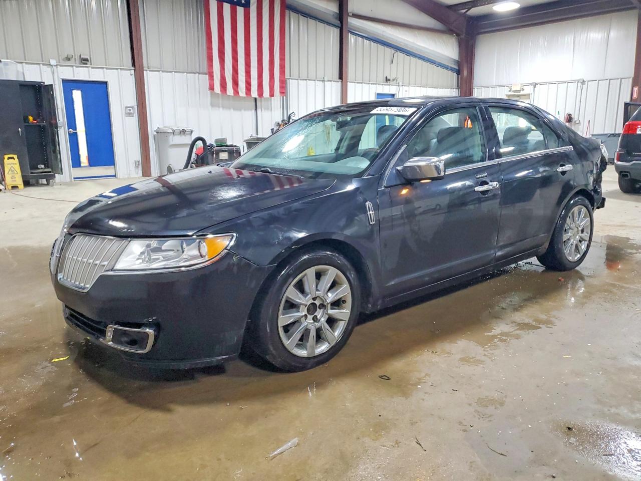 Salvage Lincoln MKZ Image