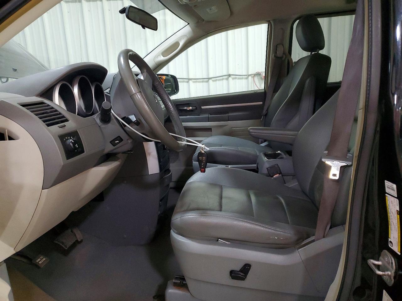 Dodge Caravan Sxt