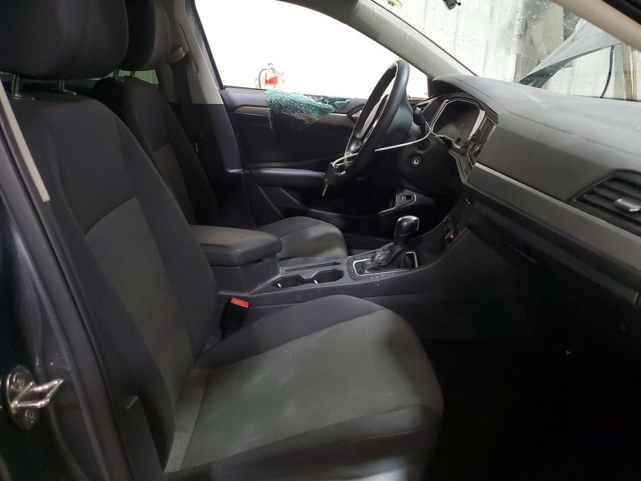 Volkswagen Jetta S