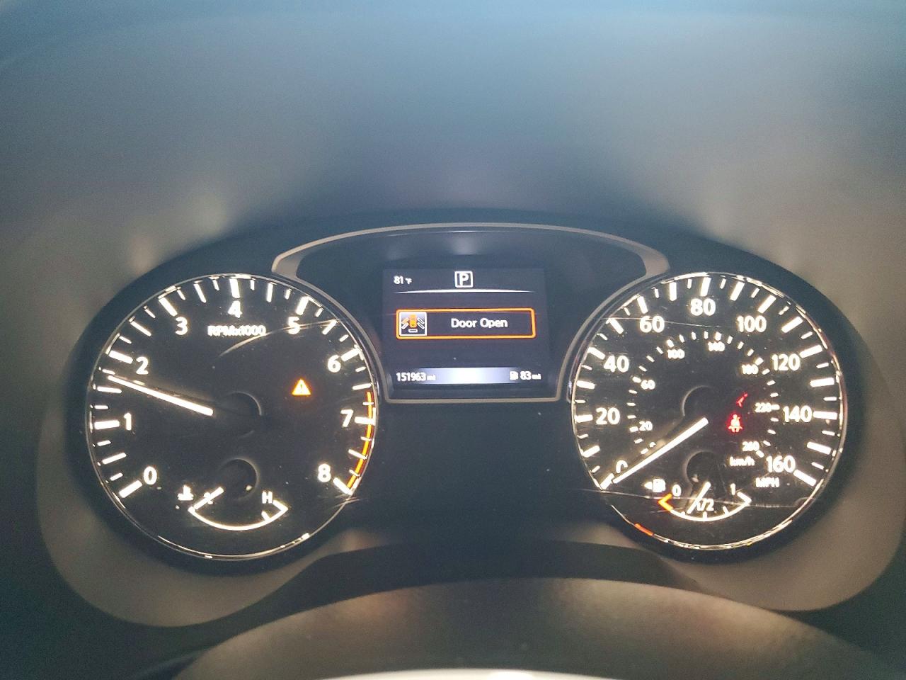 Nissan Pathfinder S