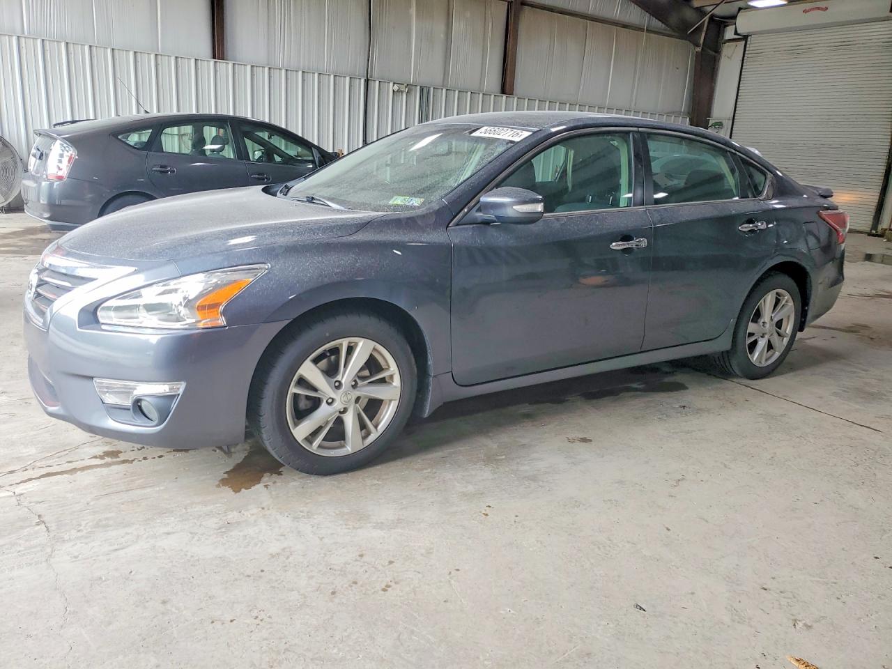 Salvage Nissan Altima Image