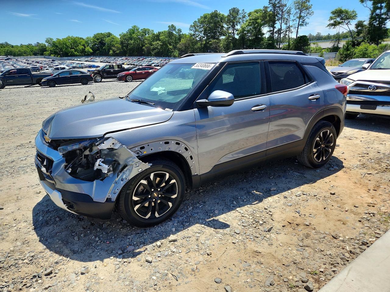 Salvage Chevrolet Trailblaze Image
