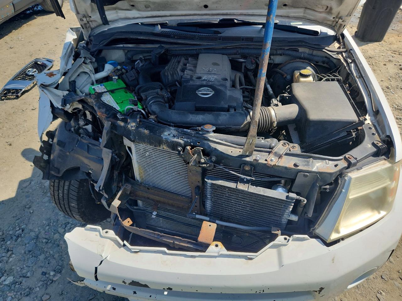 Nissan Pathfinder S