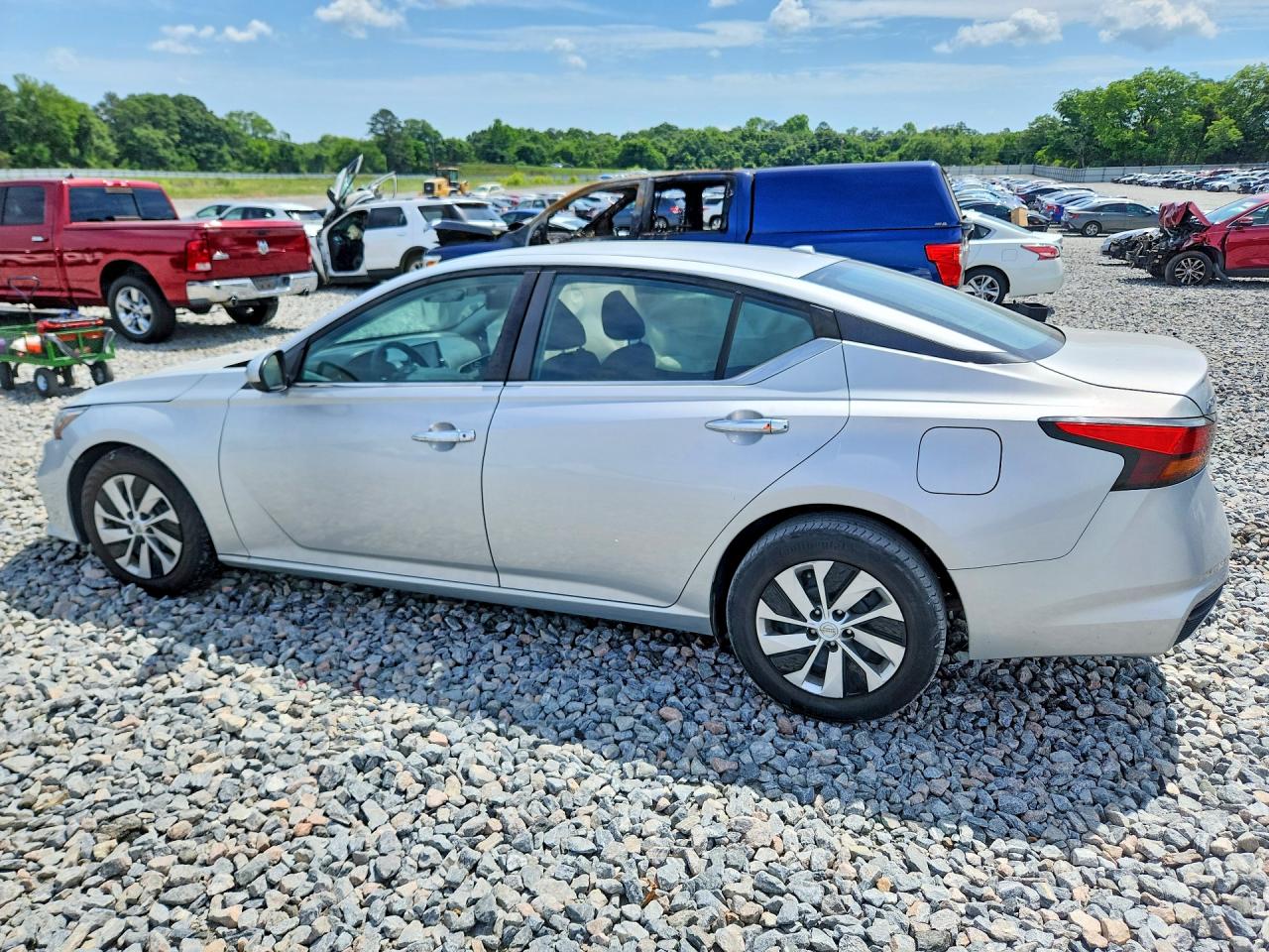 Nissan Altima S