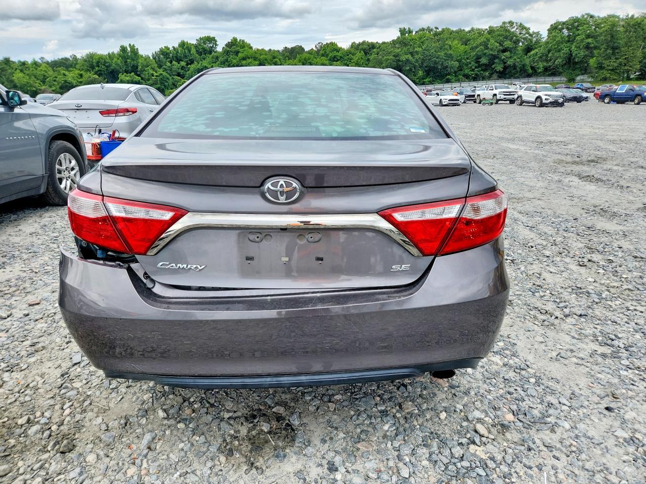 Toyota Camry Se